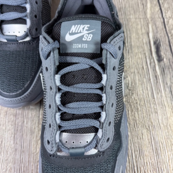 Nike SB PS8 Cool Grey/Metallic Silver/Anthracite/Wolf Grey/Clear Sz 5 FV8493-002 - Picture 7 of 8